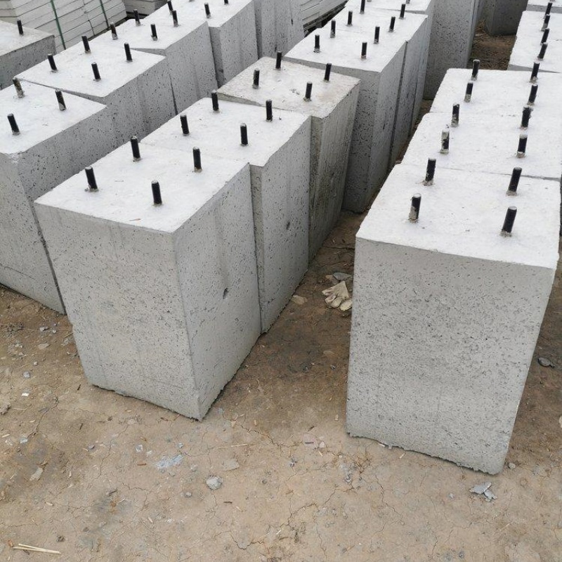 预埋水泥墩